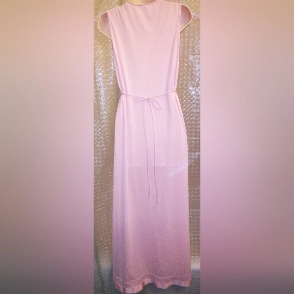 Beautiful Vintage Pink Vanity Fair Nightgown Size 34